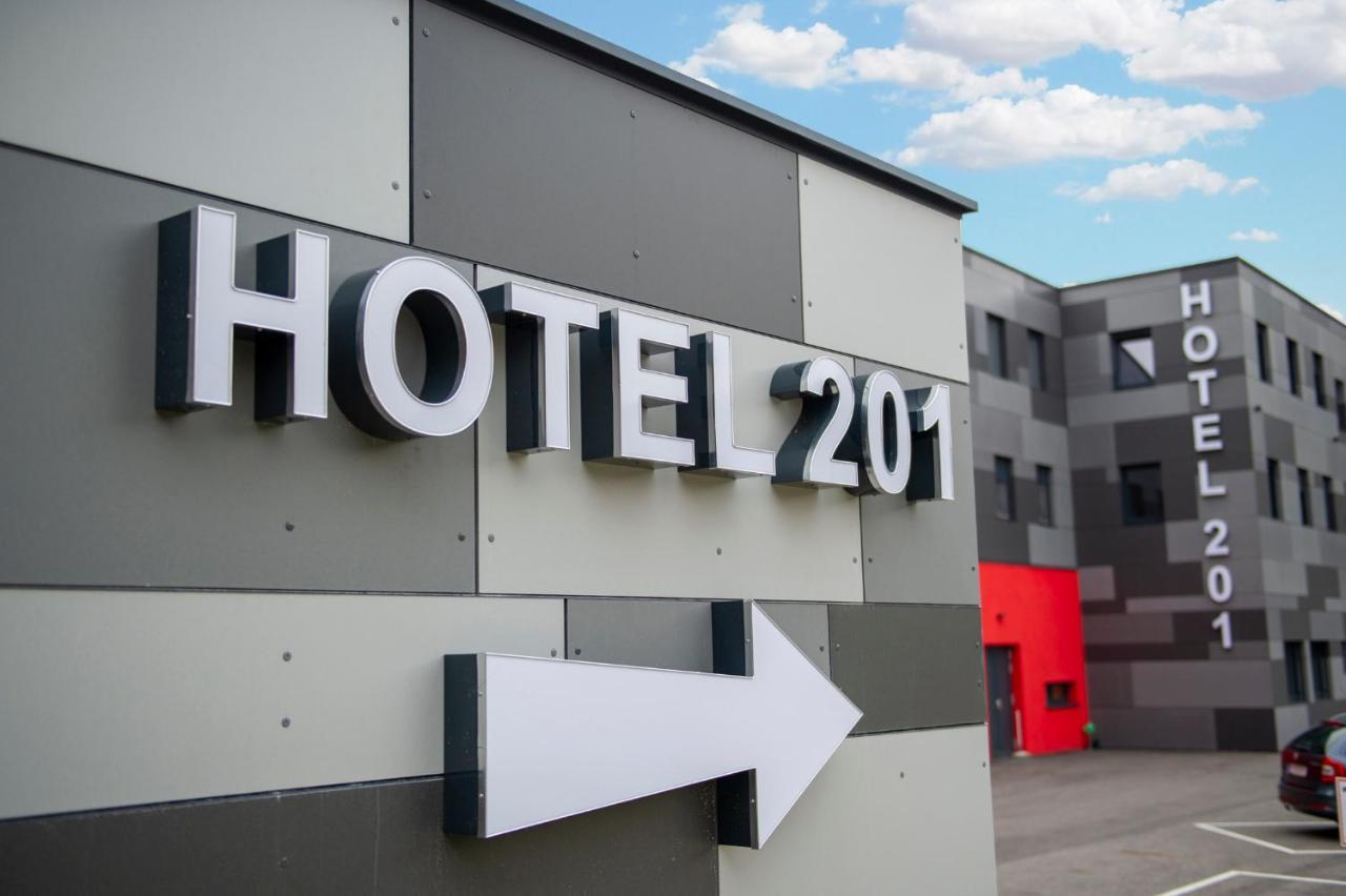 Hotel L201 - 24H Self-Check In Габлиц Экстерьер фото